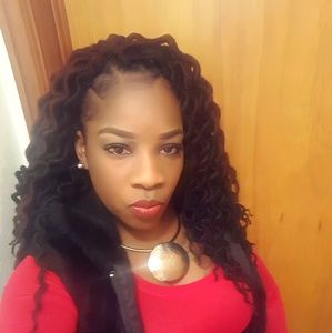 Meet your Posher, Renata